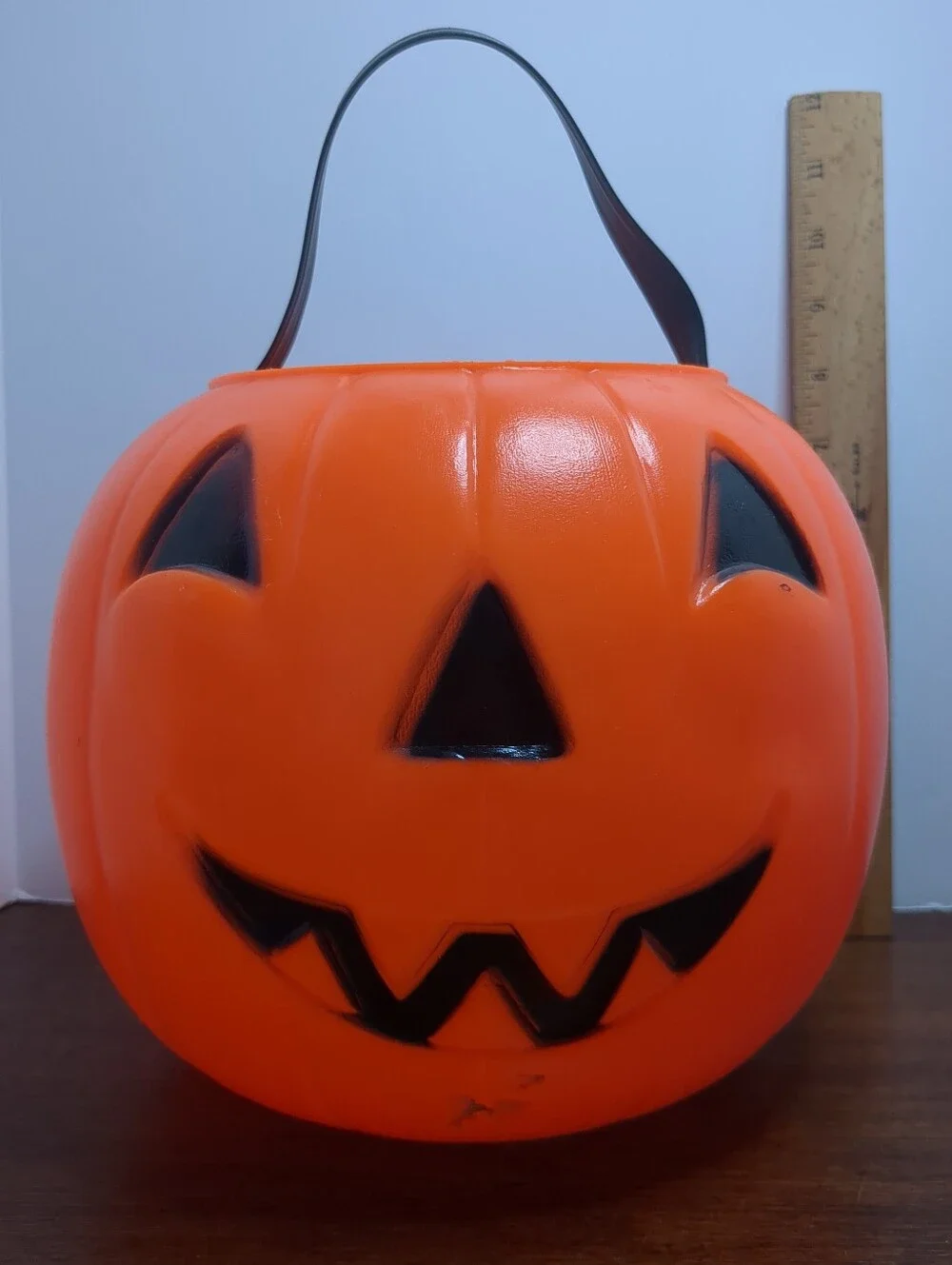 EMPIRE Vintage  HALLOWEEN  Plastic Pumpkin Trick Treat Bucket ~ Rivet Handle